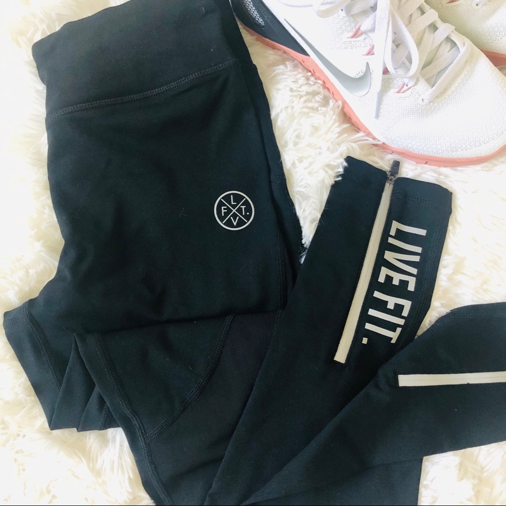 NWOT LVFT Leggings - Silver Logo